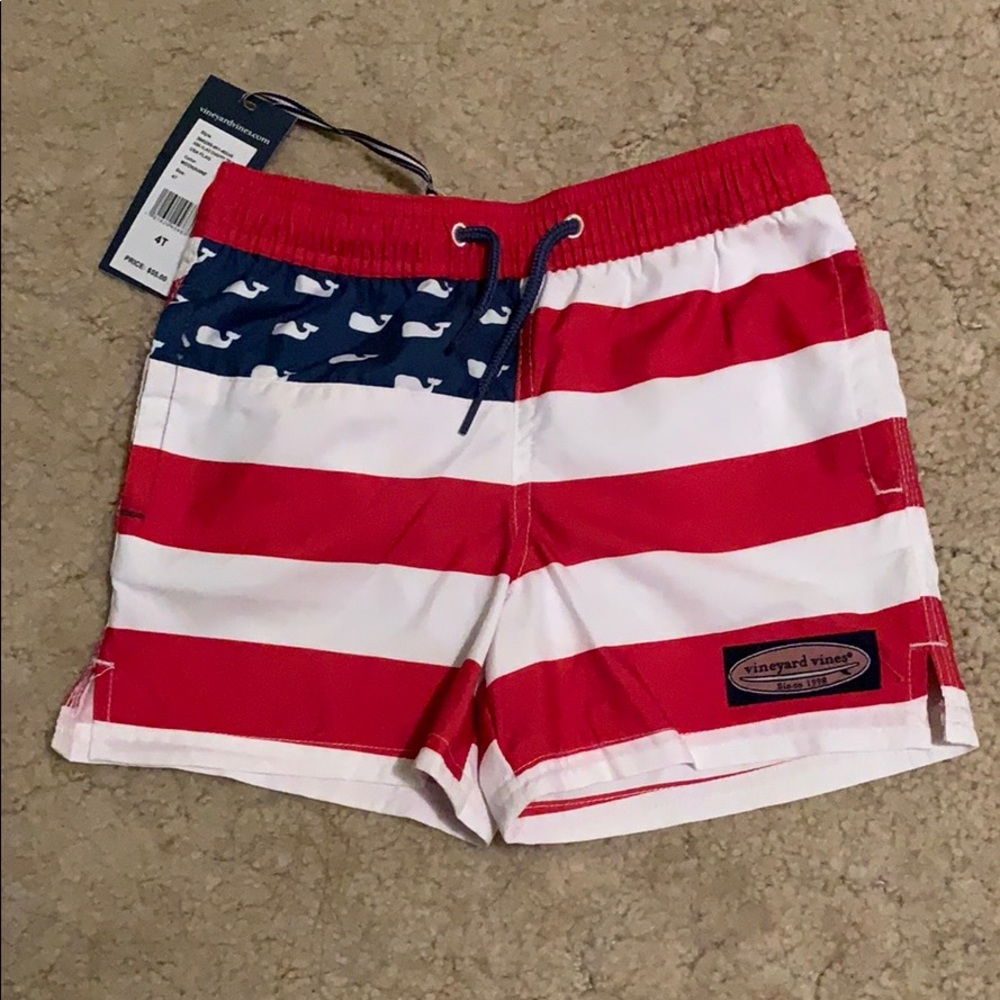 Vineyard Vines Boys Chappy Trunk